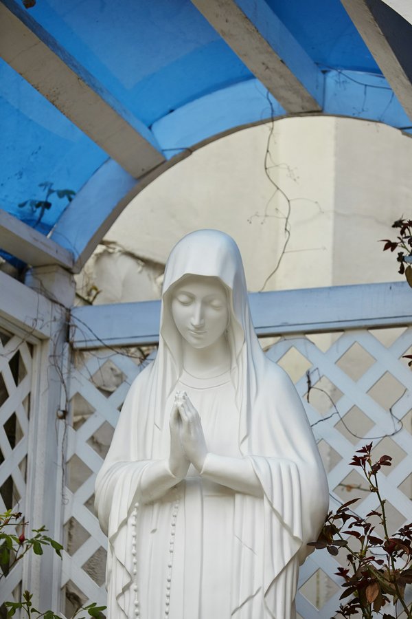 Le sanctuaire Notre-Dame de Lourdes : entre histoire et spiritualité